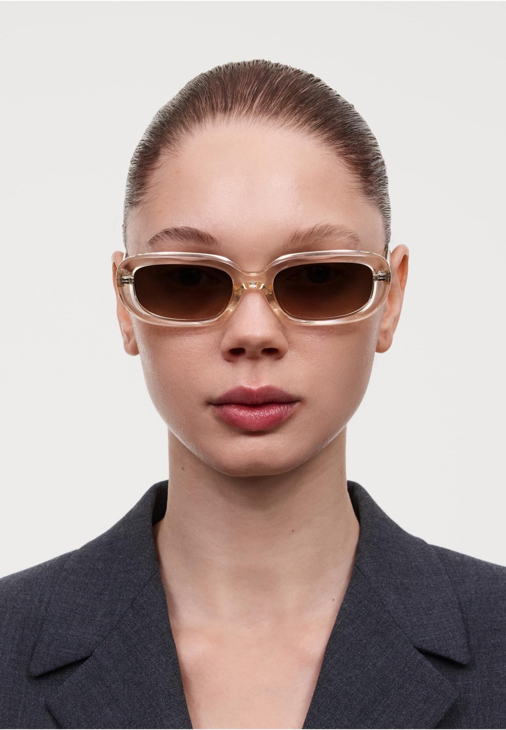 Солнцезащитные очки 12 CHIMI, светло-желтый
Солнцезащитные очки 12 CHIMI, светло-желтый