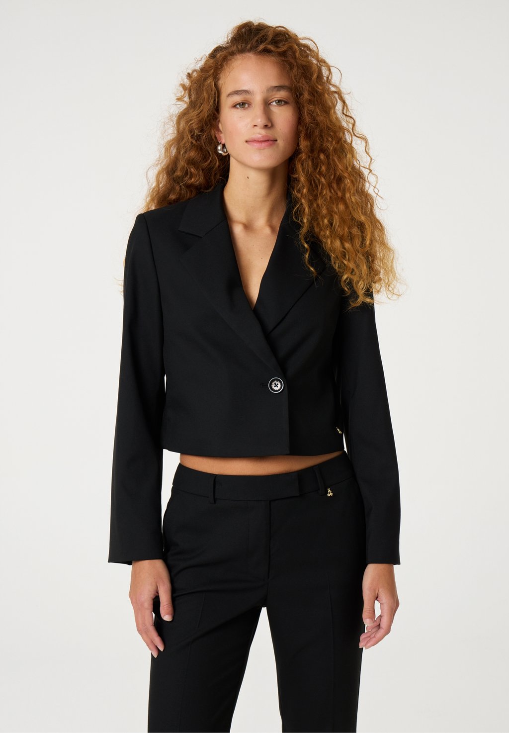 Блейзер Fabienne Chapot, черный
Блейзер Fabienne Chapot, черный