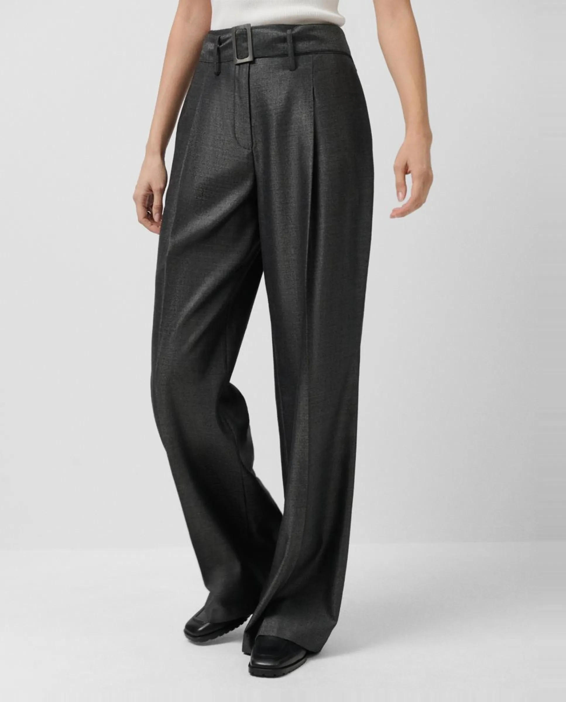 Женские брюки с поясом на завязках Roberto Verino, темно-серый
Женские брюки с поясом на завязках Roberto Verino, темно-серый