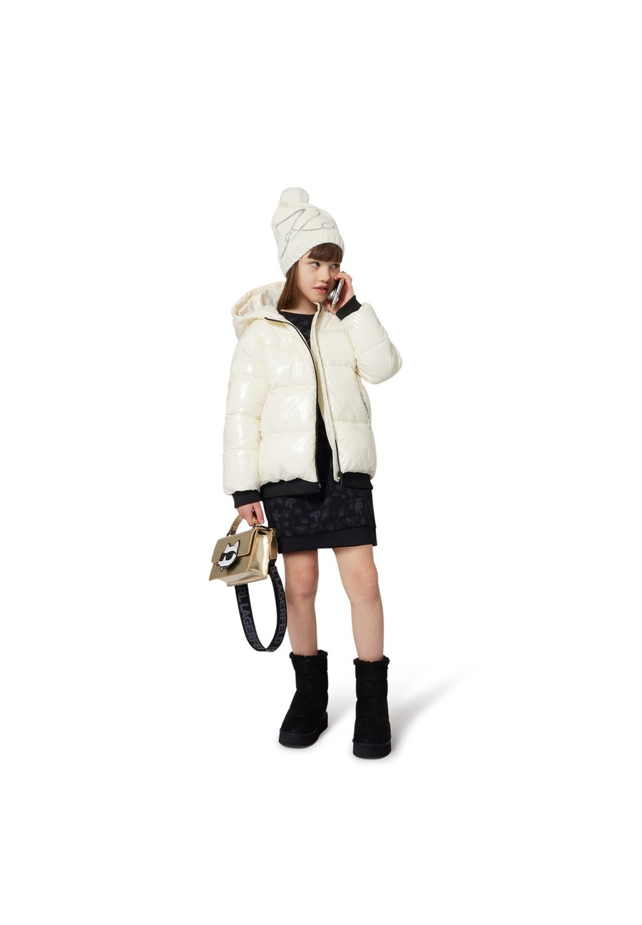 Зимняя куртка KARL LAGERFELD KIDS PUFFER JACKET, Off White/White
Зимняя куртка KARL LAGERFELD KIDS PUFFER JACKET, Off White/White