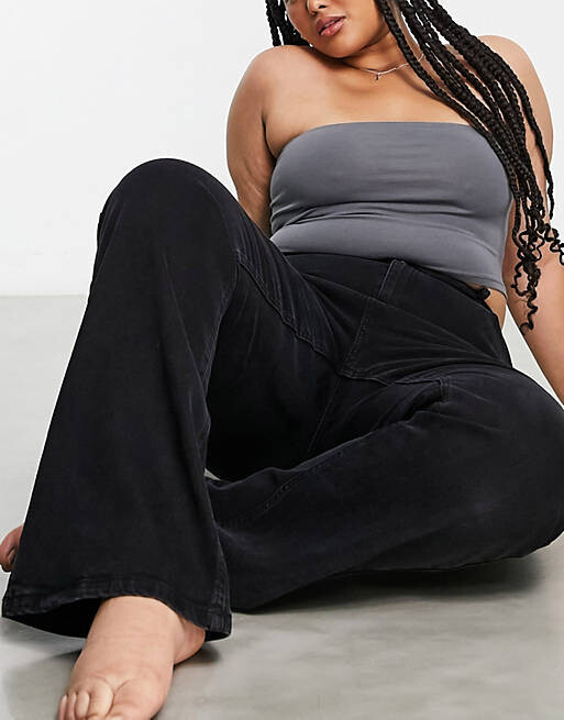 Черные расклешенные джинсы ASOS DESIGN Curve
Черные расклешенные джинсы ASOS DESIGN Curve