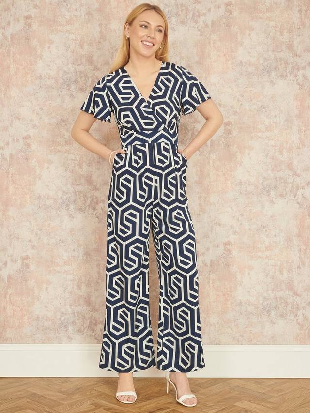 Геометрический комбинезон с широкими штанинами Yumi, темно-синий
Геометрический комбинезон с широкими штанинами Yumi, темно-синий