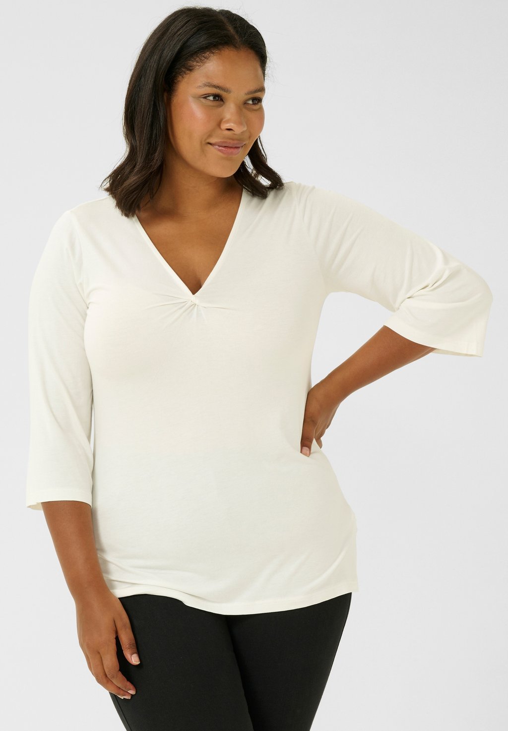 Топ с длинными рукавами WINNI 3/4 SLEEVE Kaffe Curve, молочный
Топ с длинными рукавами WINNI 3/4 SLEEVE Kaffe Curve, молочный