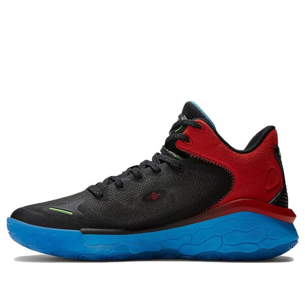 Кроссовки свежие пены bb New Balance, черный
Кроссовки свежие пены bb New Balance, черный