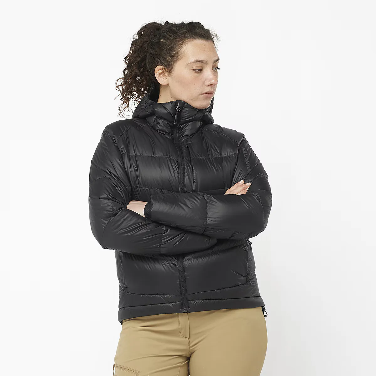 Женский пуховик с капюшоном Jkt W Salomon Outline, чёрный
Женский пуховик с капюшоном Jkt W Salomon Outline, чёрный