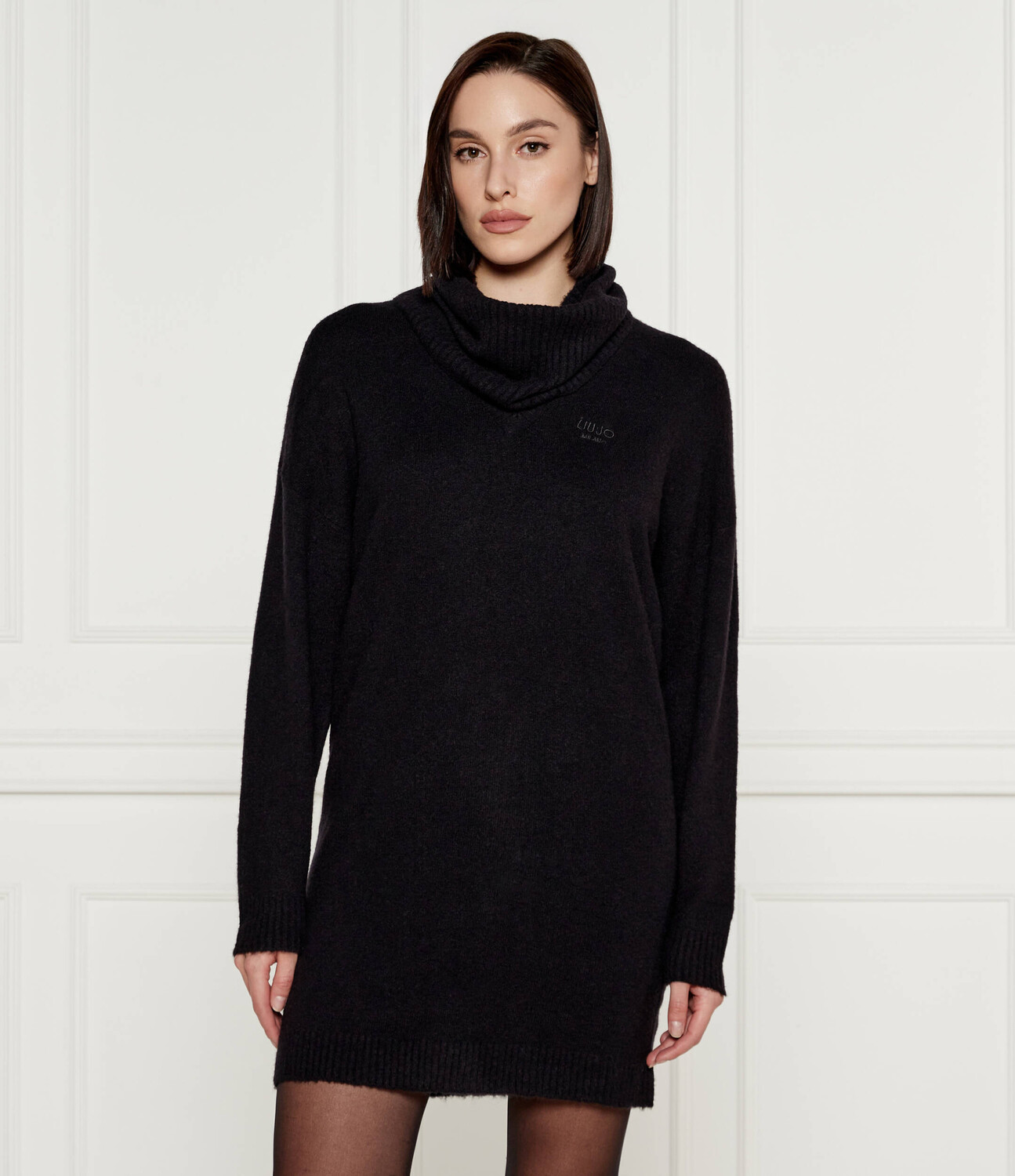 Платье Liu Jo 2 in 1, черный
Платье Liu Jo 2 in 1, черный