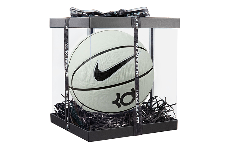 Nike Резиновый баскетбольный мяч белый размер 7 тренировочный унисекс
Nike Резиновый баскетбольный мяч белый размер 7 тренировочный унисекс