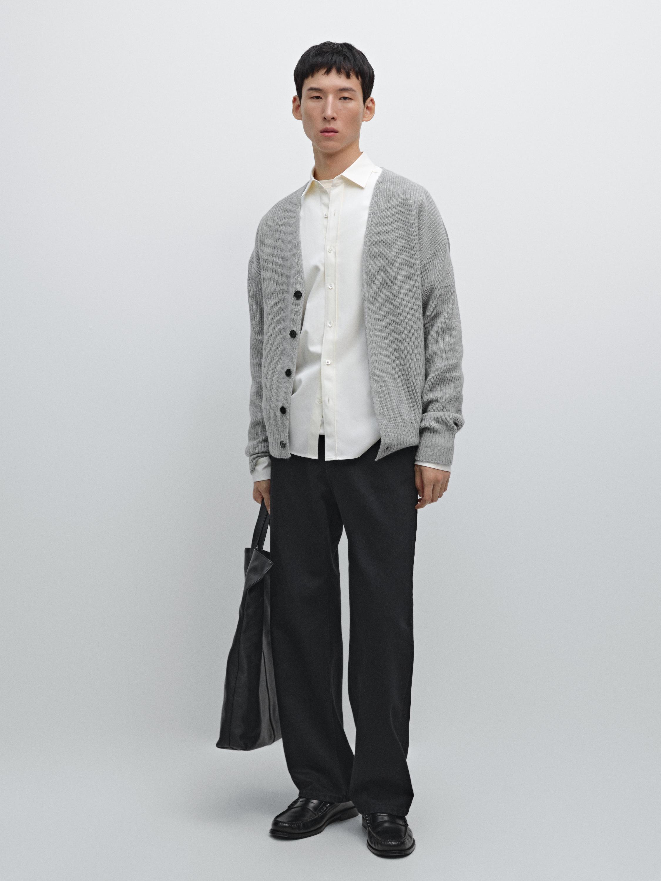 Кардиган из смесовой шерсти Massimo Dutti, бледно-серый
Кардиган из смесовой шерсти Massimo Dutti, бледно-серый