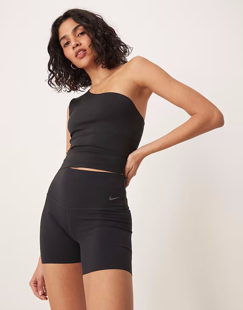 Шорты Nike Training Zenvy Dri-FIT soft touch с высокой талией длиной 5 дюймов черного цвета
Шорты Nike Training Zenvy Dri-FIT soft touch с высокой талией длиной 5 дюймов черного цвета