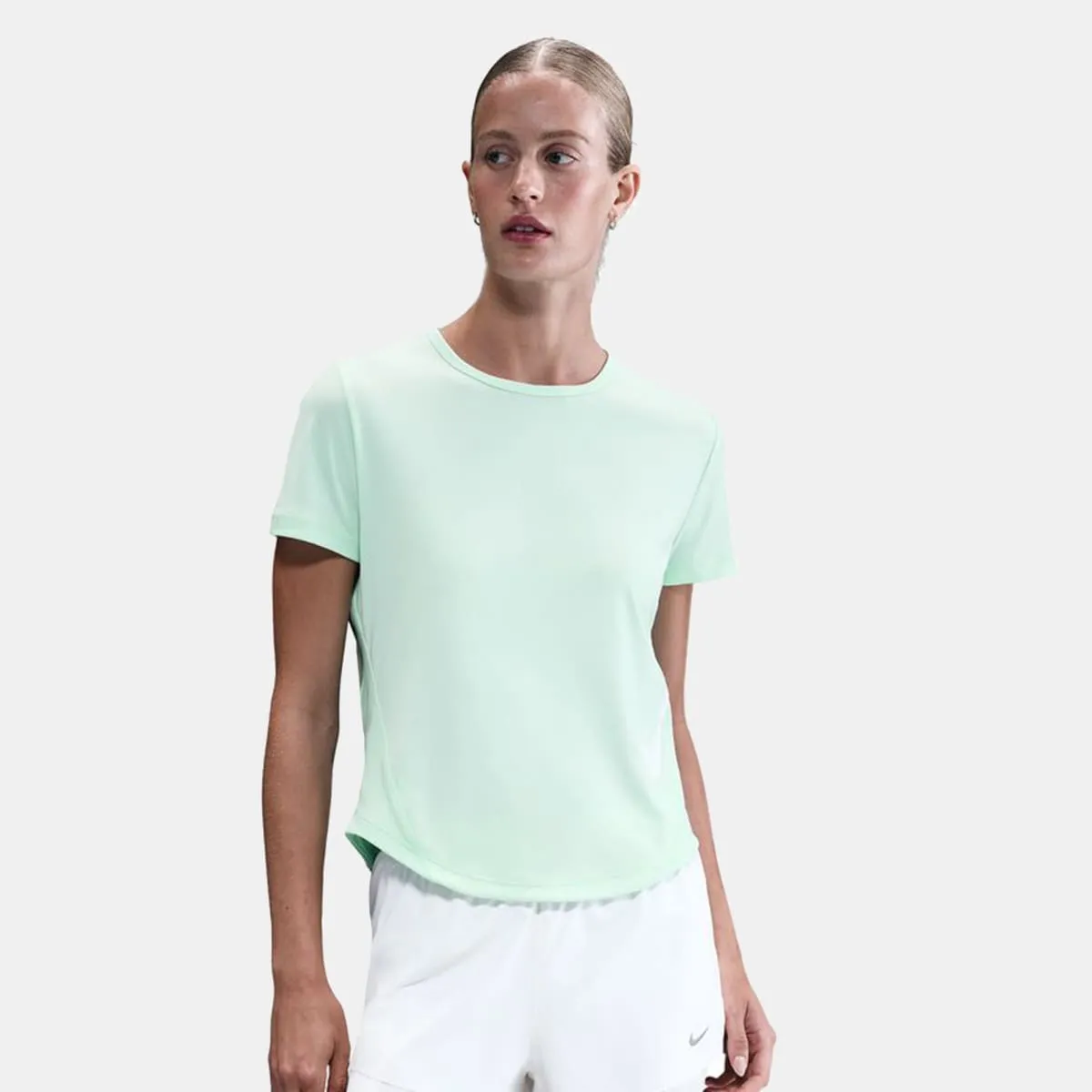 Женская футболка Tempo Swoosh Nike, зеленый
Женская футболка Tempo Swoosh Nike, зеленый