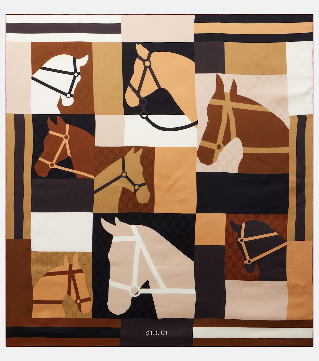 Шелковый платок с принтом Gucci, Coffee/Light Brown
Шелковый платок с принтом Gucci, Coffee/Light Brown