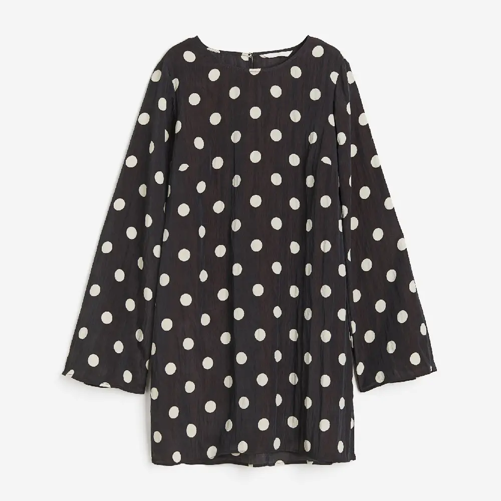 Платье H&M Crinkled, черный
Платье H&M Crinkled, черный