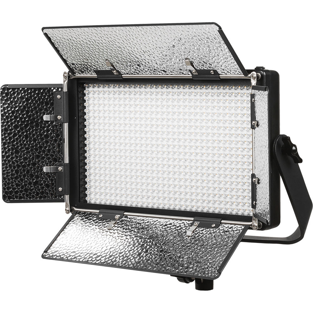 ikan Rayden RB5 Bi-Color Half x 1 Studio & Field LED Light
ikan Rayden RB5 Bi-Color Half x 1 Studio & Field LED Light