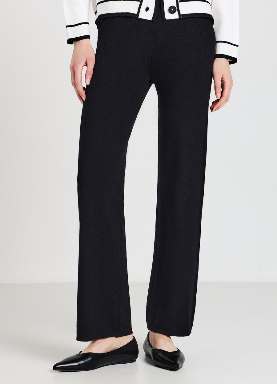 Брюки Calliope Trousers, Ultrablack/Black
Брюки Calliope Trousers, Ultrablack/Black