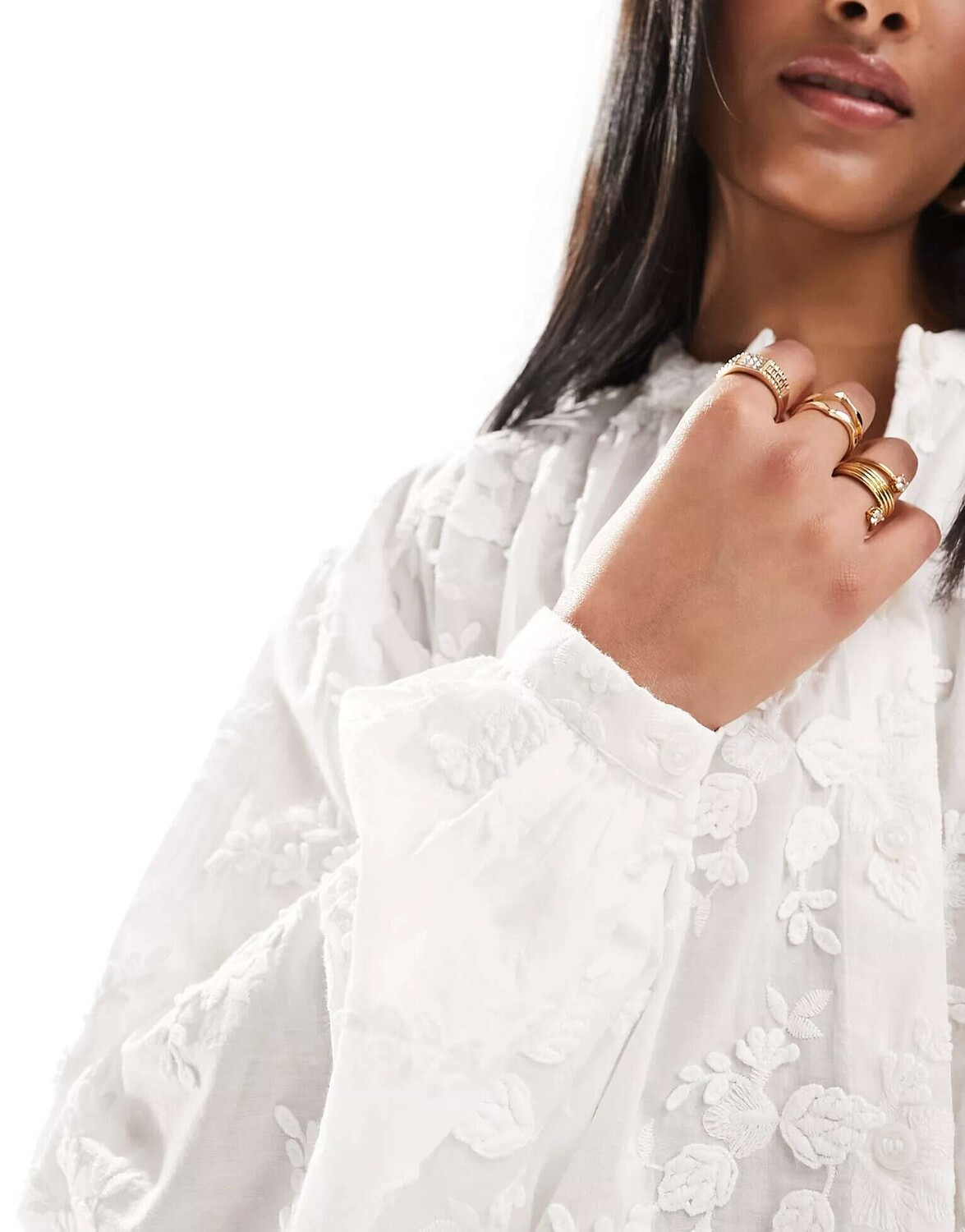 Белая блузка с цветочной вышивкой & Other Stories
Белая блузка с цветочной вышивкой & Other Stories