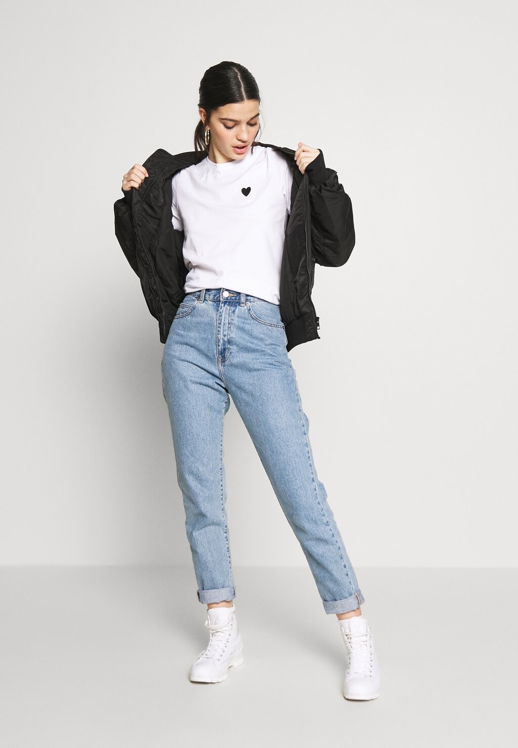 Базовая футболка 2Pack Even&Odd, белая/черная
Базовая футболка 2Pack Even&Odd, белая/черная