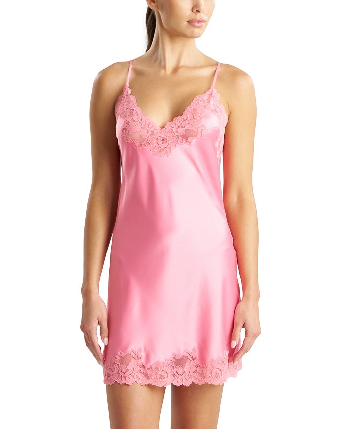 Гламурная сорочка «Пион» Natori, розовый
Гламурная сорочка «Пион» Natori, розовый