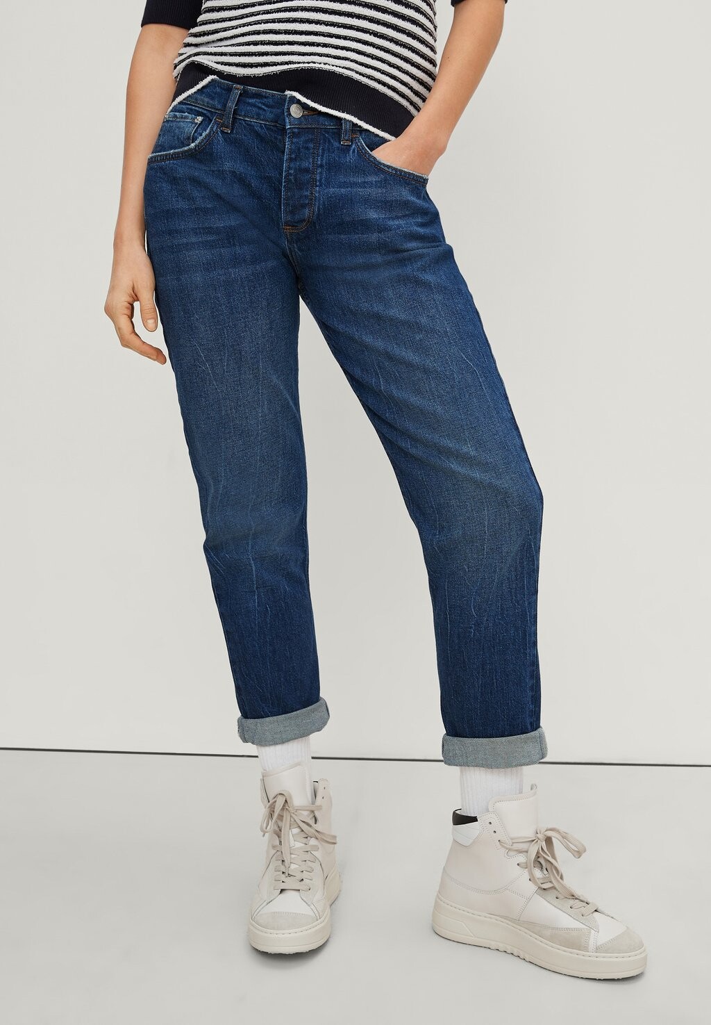 Джинсы Slim fit comma casual identity
Джинсы Slim fit comma casual identity