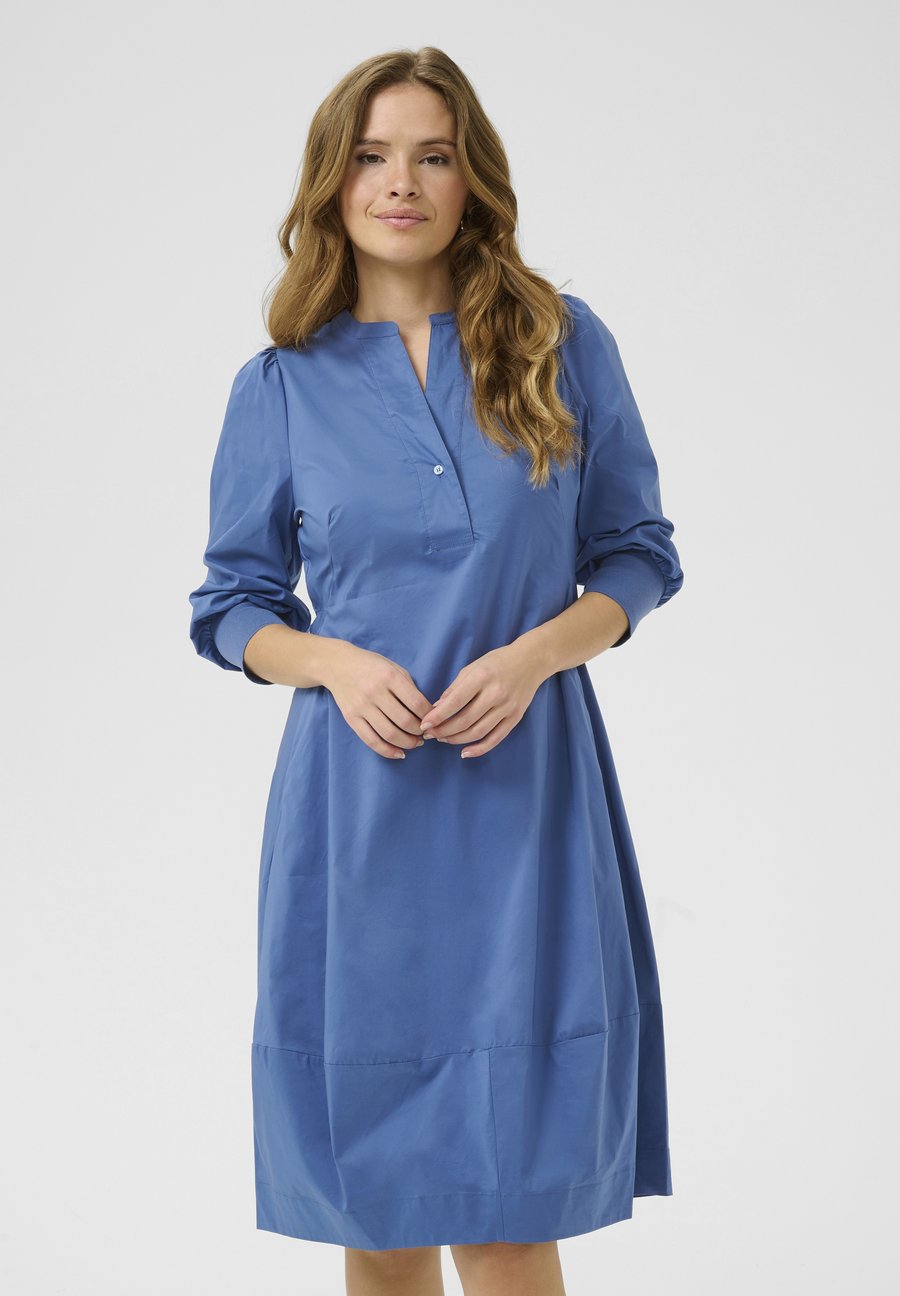 Платье Culture CUANTOINETT 3/4 SLEEVE DRESS, Bijou Blue/Blue
Платье Culture CUANTOINETT 3/4 SLEEVE DRESS, Bijou Blue/Blue