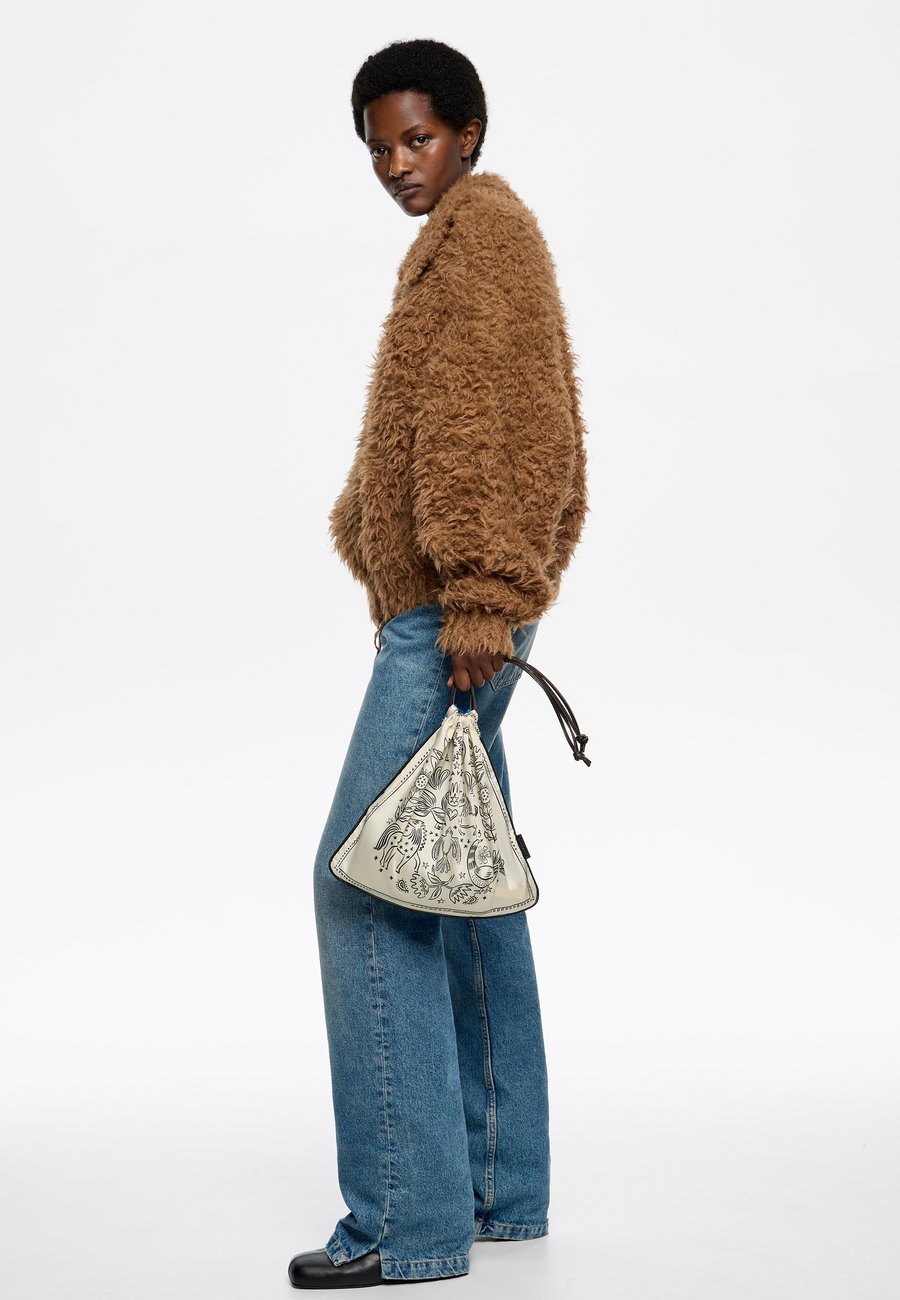 Сумка Bimba Y Lola Handbag, Azul/Blue
Сумка Bimba Y Lola Handbag, Azul/Blue