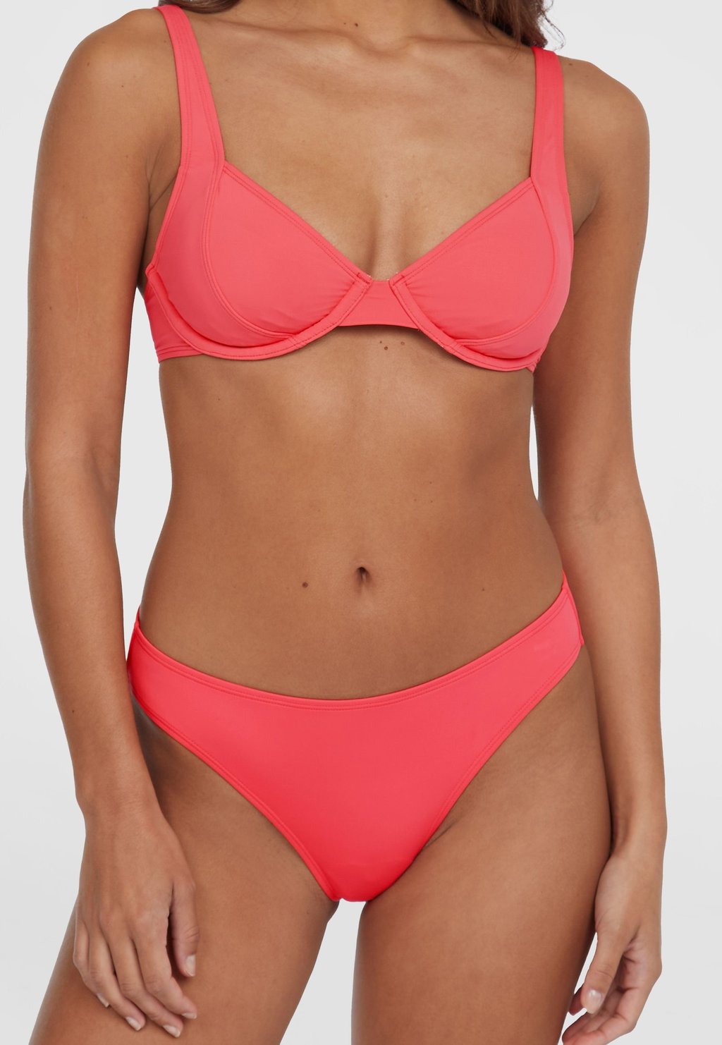 Плавки бикини RITA O'Neill, светло-красный
Плавки бикини RITA O'Neill, светло-красный