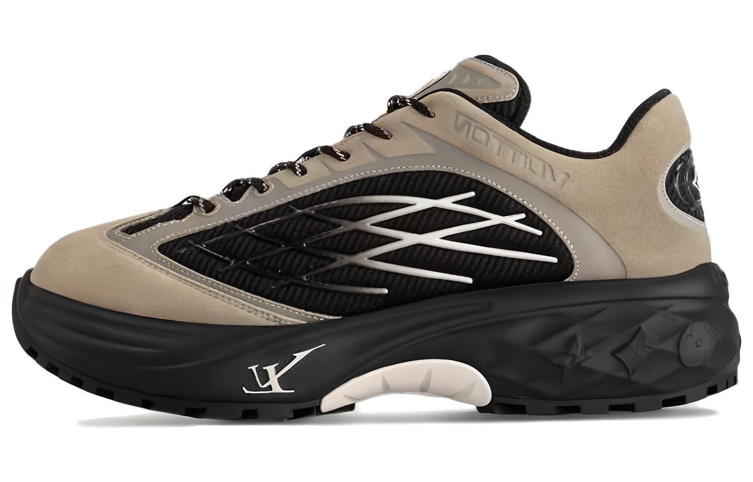 Кроссовки мужские черные низкие LOUIS VUITTON
Кроссовки мужские черные низкие LOUIS VUITTON