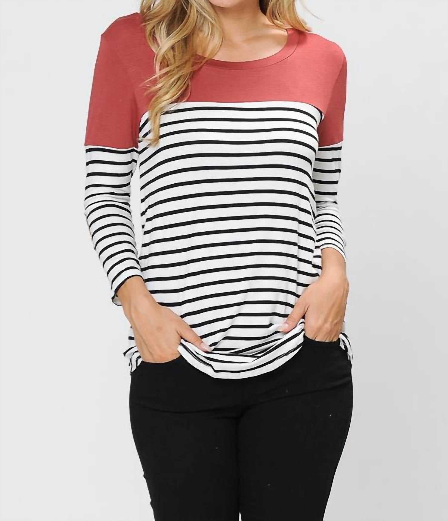 Полосатый топ в цвете марсала Magic Fit, Marsala
Полосатый топ в цвете марсала Magic Fit, Marsala