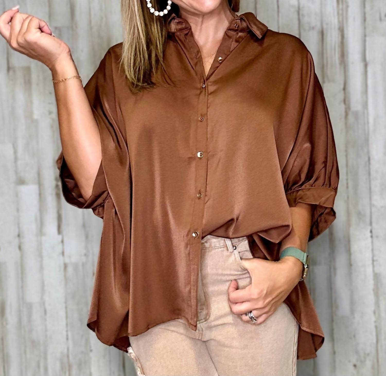 Сатиновый топ с короткими рукавами Coco, коричневый цвет eesome
Сатиновый топ с короткими рукавами Coco, коричневый цвет eesome