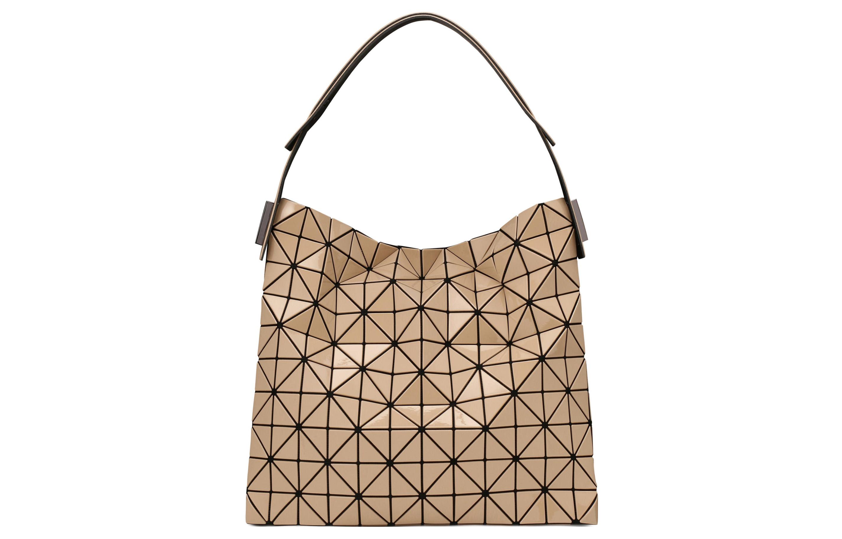 ISSEY MIYAKE Сумка через плечо из поливинилхлоридной смолы женская светло-коричневая
ISSEY MIYAKE Сумка через плечо из поливинилхлоридной смолы женская светло-коричневая