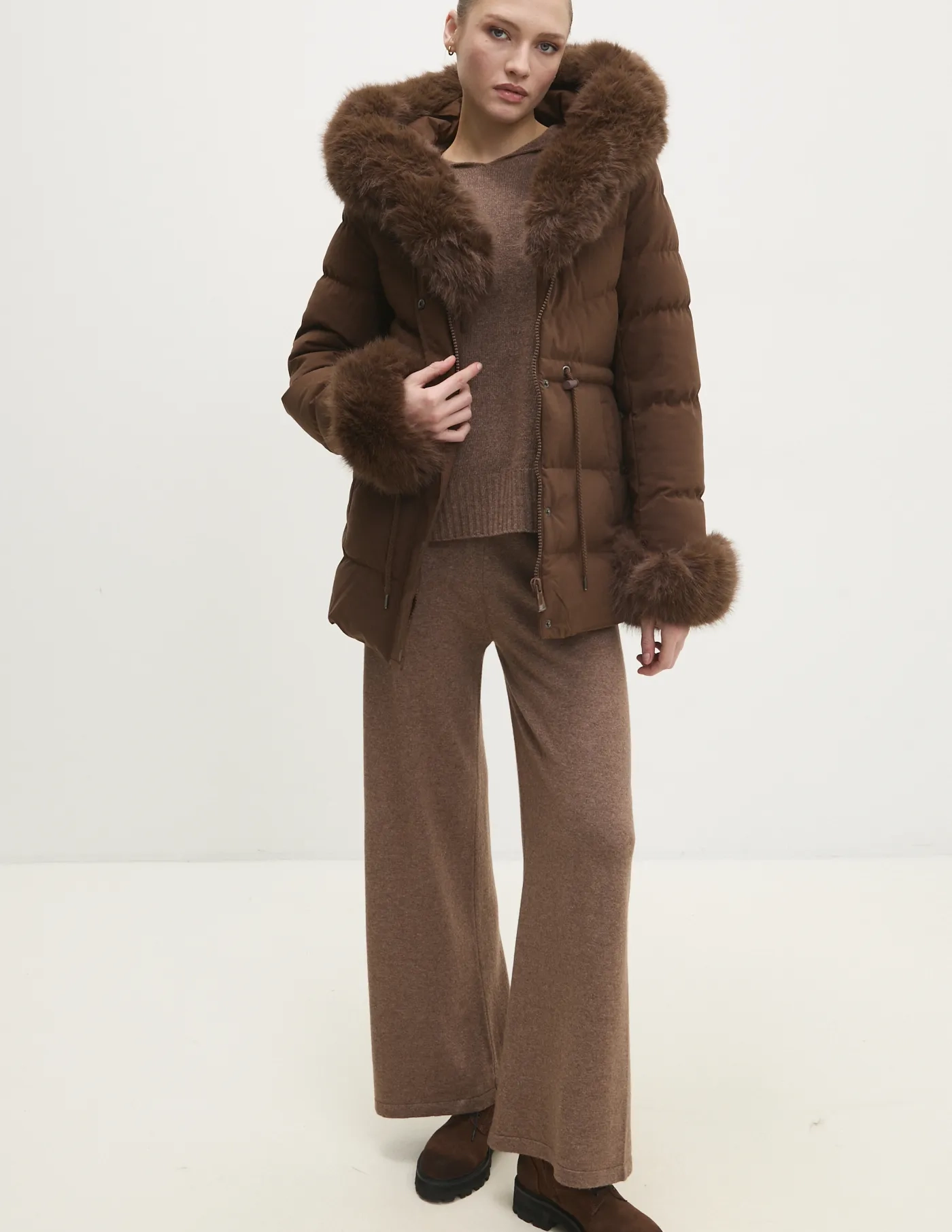 Куртка Answear Lab, коричневый
Куртка Answear Lab, коричневый