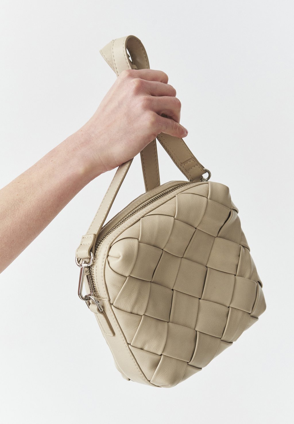 Сумка через плечо EDDA TATUUM, бежевый
Сумка через плечо EDDA TATUUM, бежевый