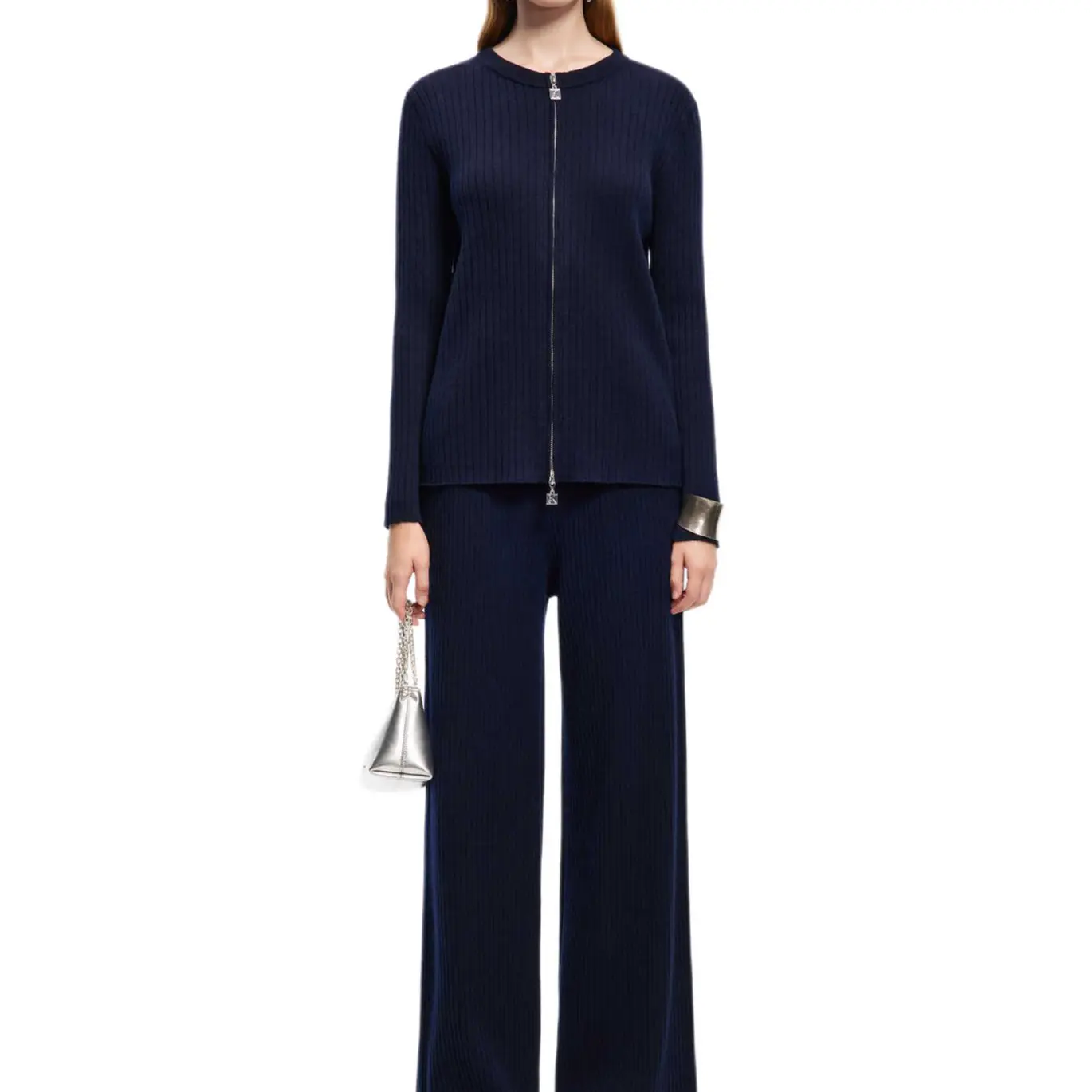 KARL LAGERFELD / Karl Lagerfeld Jeans Свитер KARL LAGERFELD женский синий
KARL LAGERFELD / Karl Lagerfeld Jeans Свитер KARL LAGERFELD женский синий