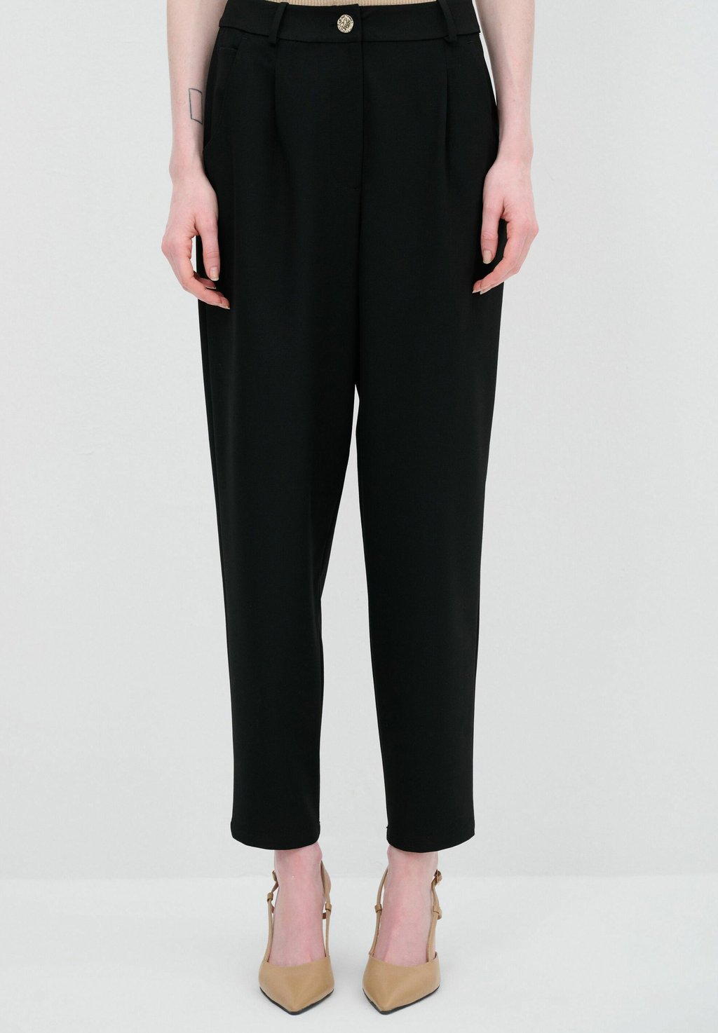 Брюки adL, черный
Брюки adL, черный