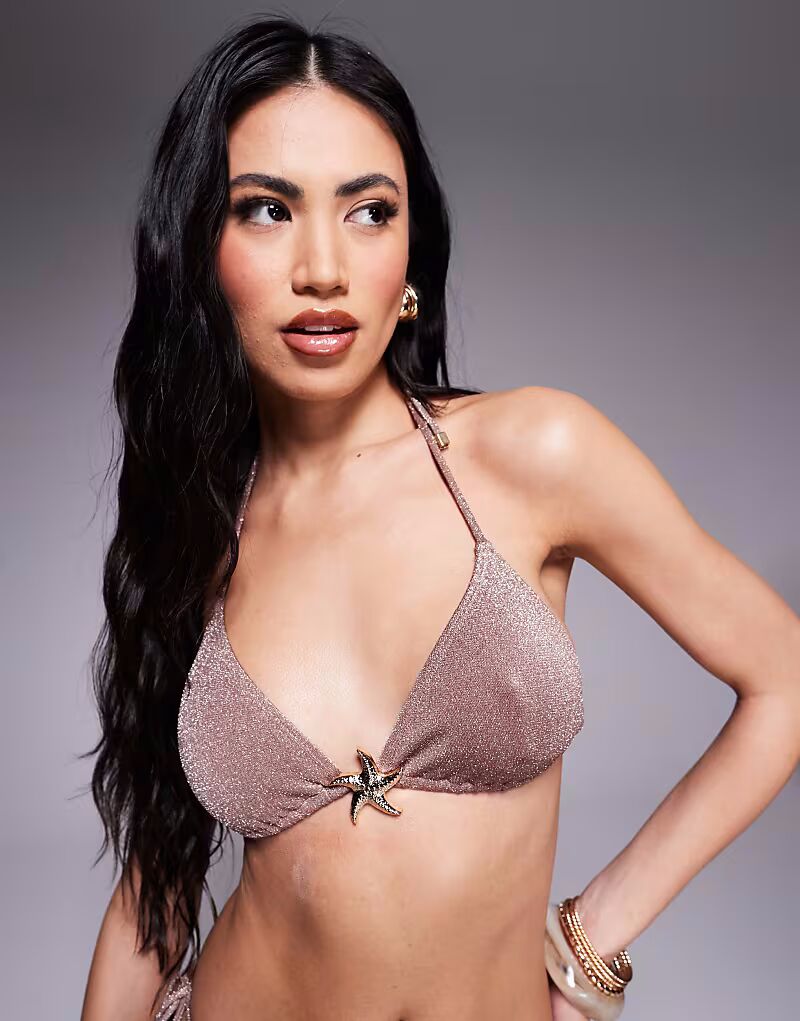 Блестящий треугольный бикини-топ с бретельками через шею в цвете тауп South Beach
Блестящий треугольный бикини-топ с бретельками через шею в цвете тауп South Beach