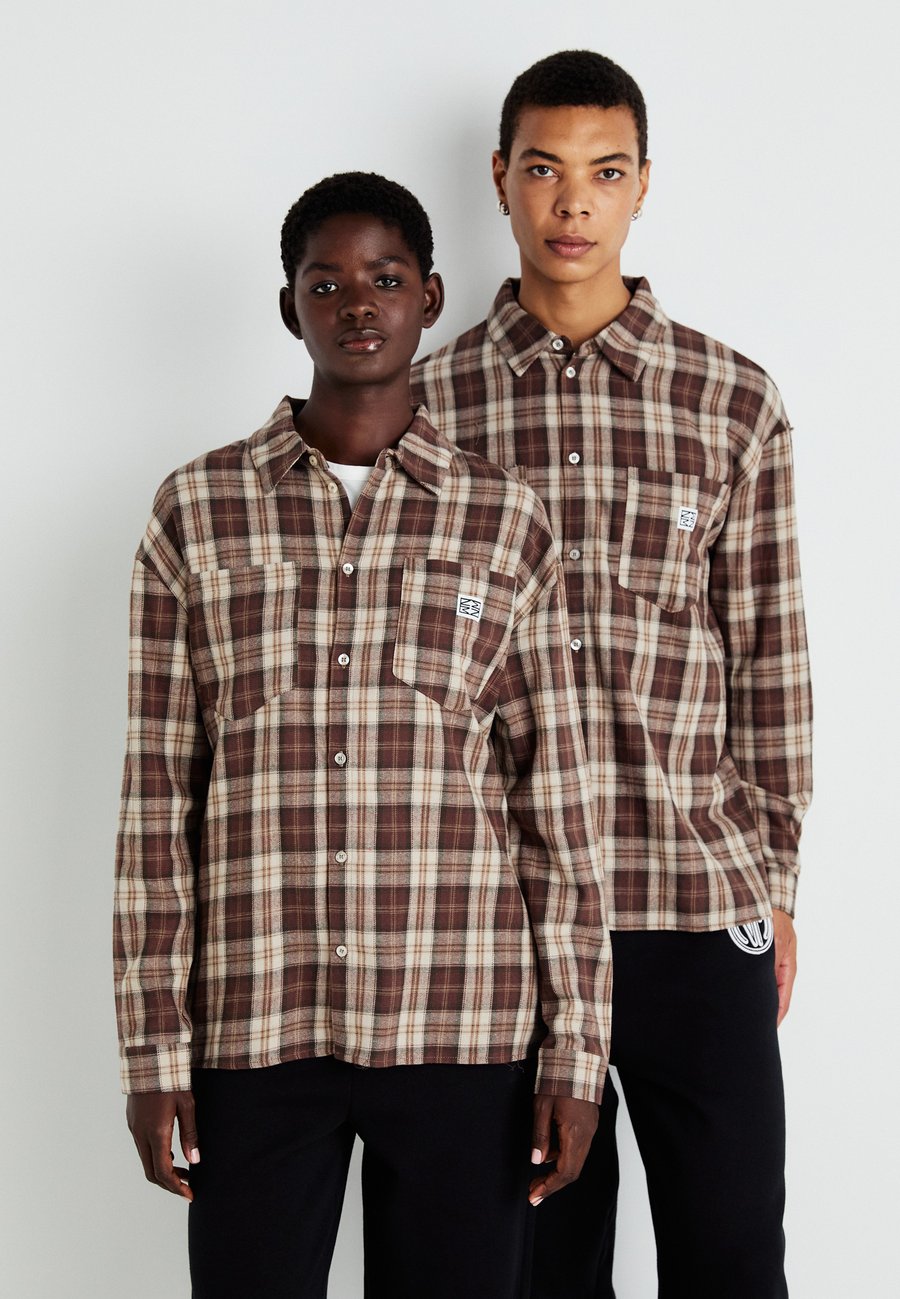 Блуза Noisy May NMZOE CHECK SHIRT UNISEX, Morel/White/Multi-Coloured
Блуза Noisy May NMZOE CHECK SHIRT UNISEX, Morel/White/Multi-Coloured