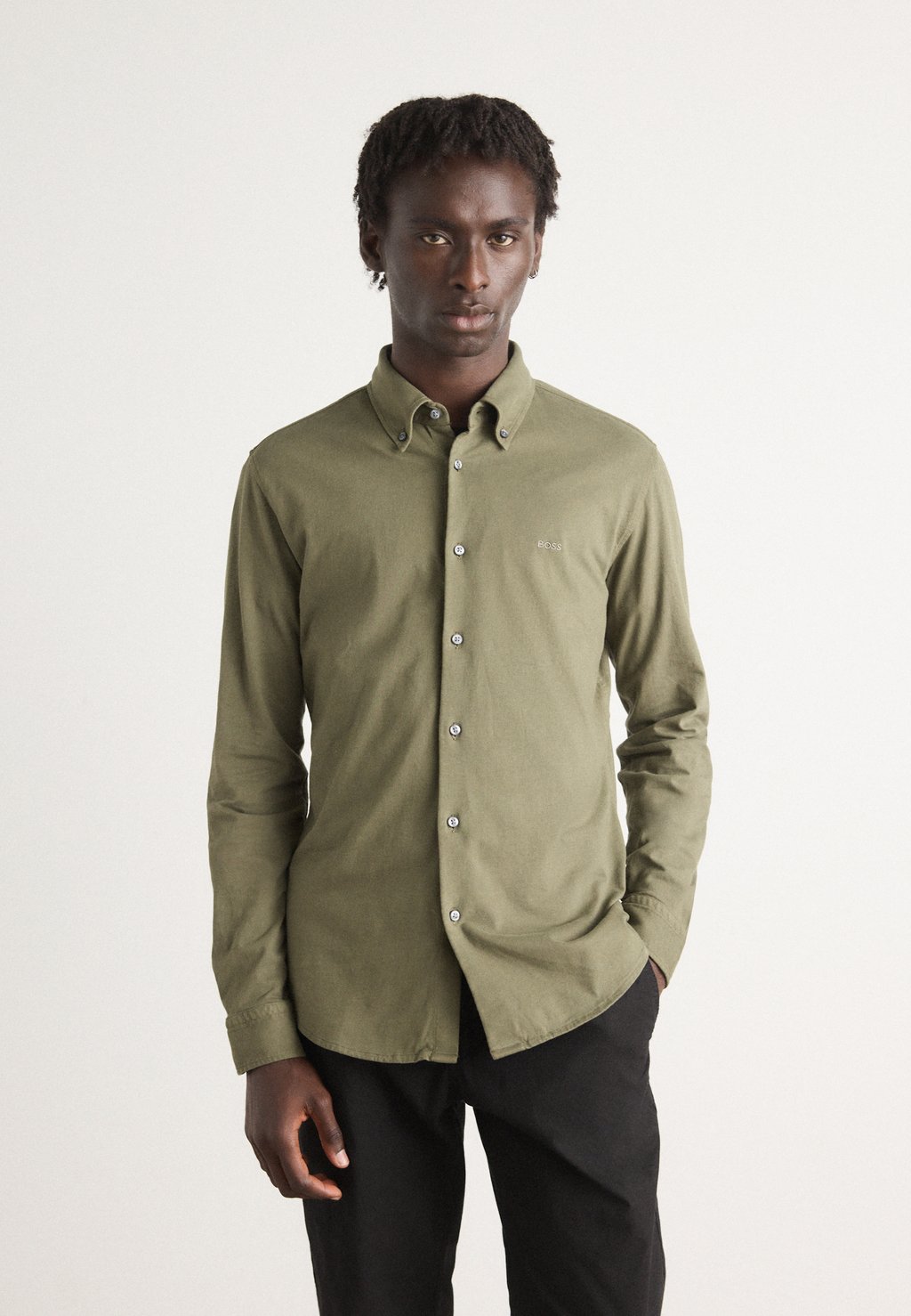 Рубашка BOSS, оливковый
Рубашка BOSS, оливковый