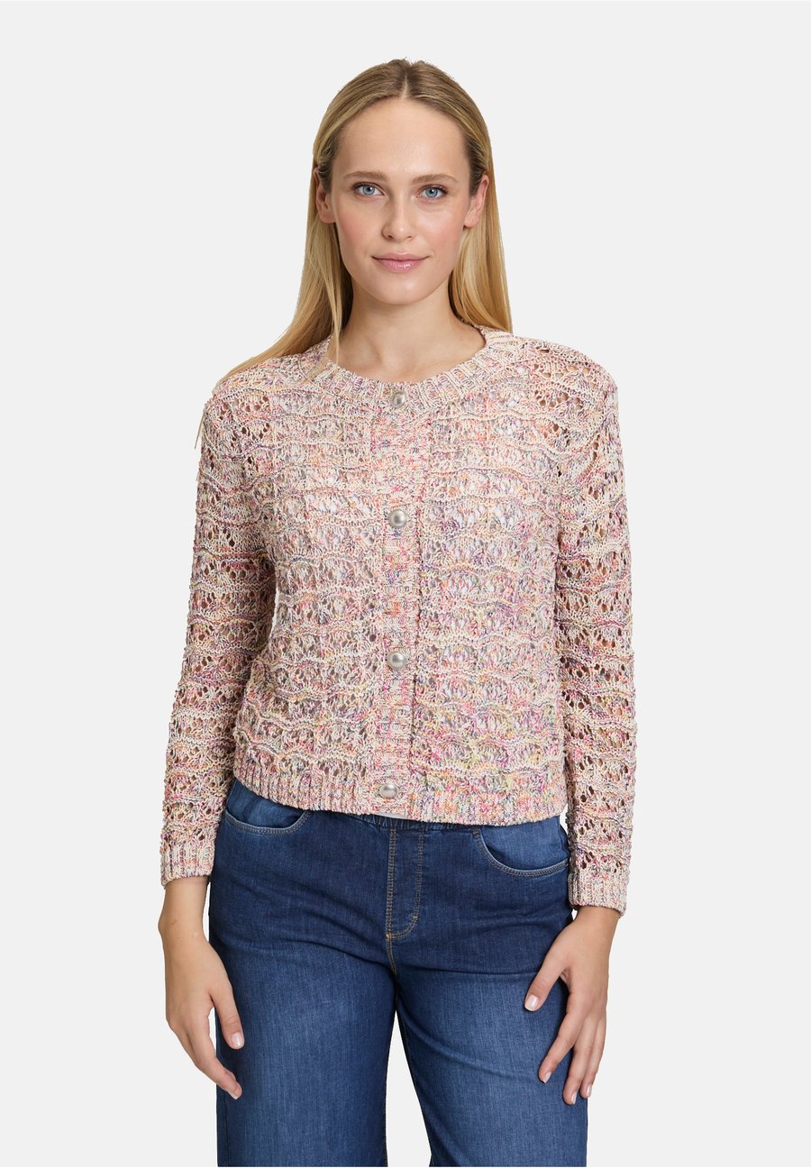 Кардиган Cartoon MIT RUNDHALSAUSSCHNITT, Weiß Blau/White
Кардиган Cartoon MIT RUNDHALSAUSSCHNITT, Weiß Blau/White