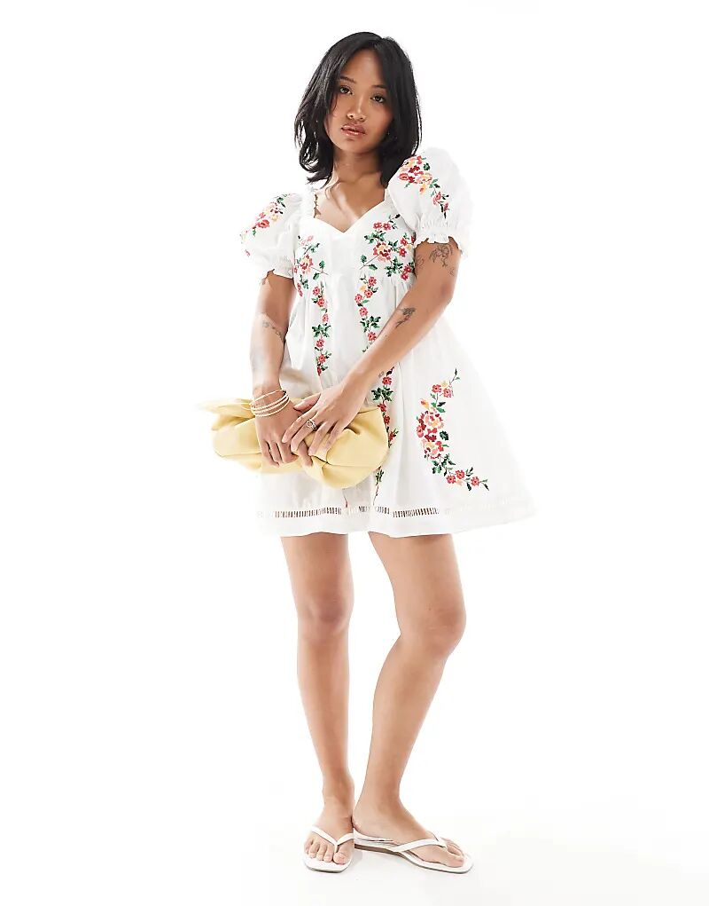 Вышитое мини-платье-бэби-долл Miss Selfridge Petite 
Вышитое мини-платье-бэби-долл Miss Selfridge Petite