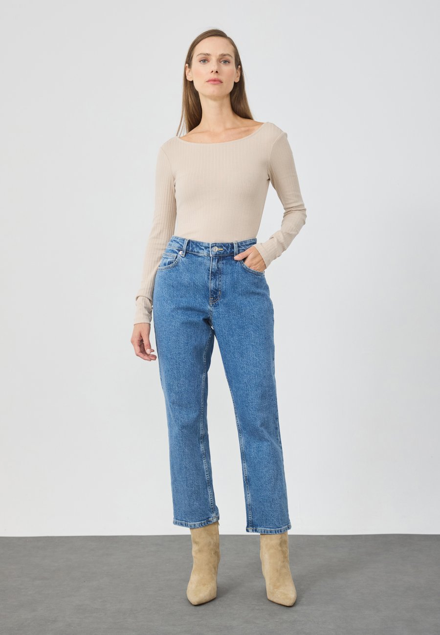 Топ Anna Field 2 PACK, Simply Taupe/Chocolate Taupe/Taupe
Топ Anna Field 2 PACK, Simply Taupe/Chocolate Taupe/Taupe