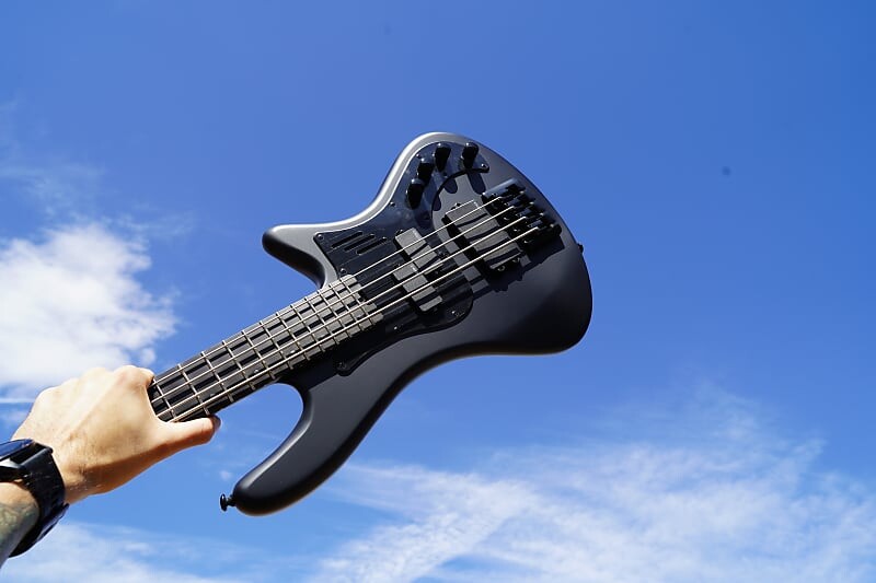 Басс гитара Schecter DIAMOND SERIES Stiletto-4 Stealth Pro EX- 35" Scale(B-E-A-D)- Satin Black 4-String Electric Bass Guitar 
Басс гитара Schecter DIAMOND SERIES Stiletto-4 Stealth Pro EX- 35" Scale(B-E-A-D)- Satin Black 4-String Electric Bass Guitar