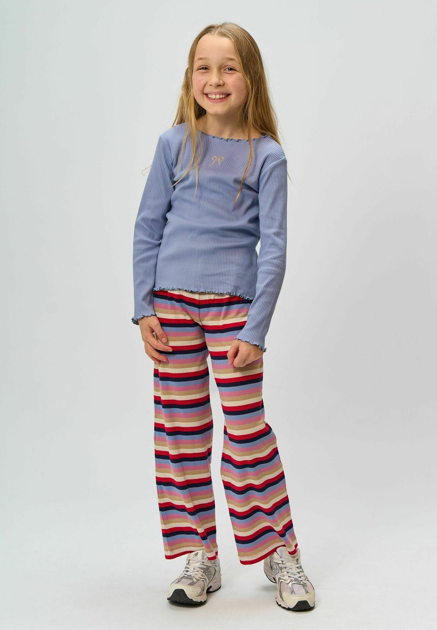 Топ The New RYA, Tempest/Blue
Топ The New RYA, Tempest/Blue