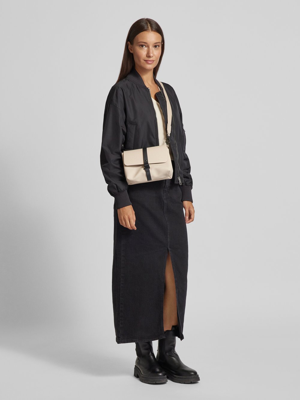 Сумка с этикеткой, модель «SPLÄSH CROSSBODY» GASTON LUGA, кремовый, Бежевый, Сумка с этикеткой, модель «SPLÄSH CROSSBODY» GASTON LUGA, кремовый
Сумка с этикеткой, модель «SPLÄSH CROSSBODY» GASTON LUGA, кремовый, Бежевый, Сумка с этикеткой, модель «SPLÄSH CROSSBODY» GASTON LUGA, кремовый