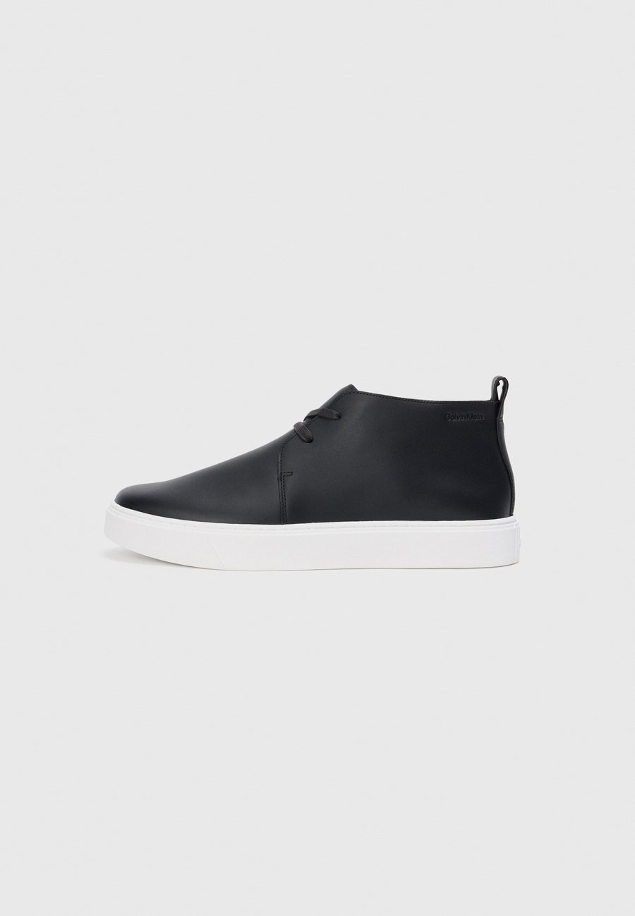 Ботинки Calvin Klein HYBRID CLEAN CUP MID, Black
Ботинки Calvin Klein HYBRID CLEAN CUP MID, Black