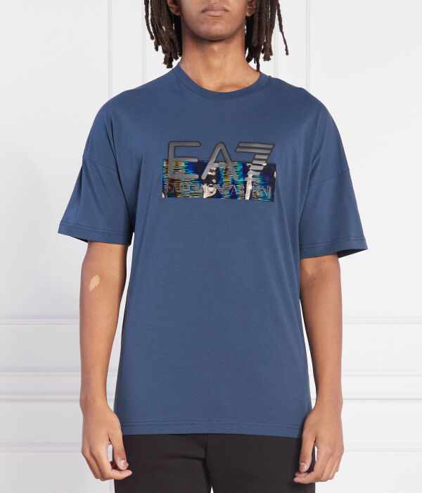 Футболка мужская Ea7 с голлографическим принтом, синий
Футболка мужская Ea7 с голлографическим принтом, синий