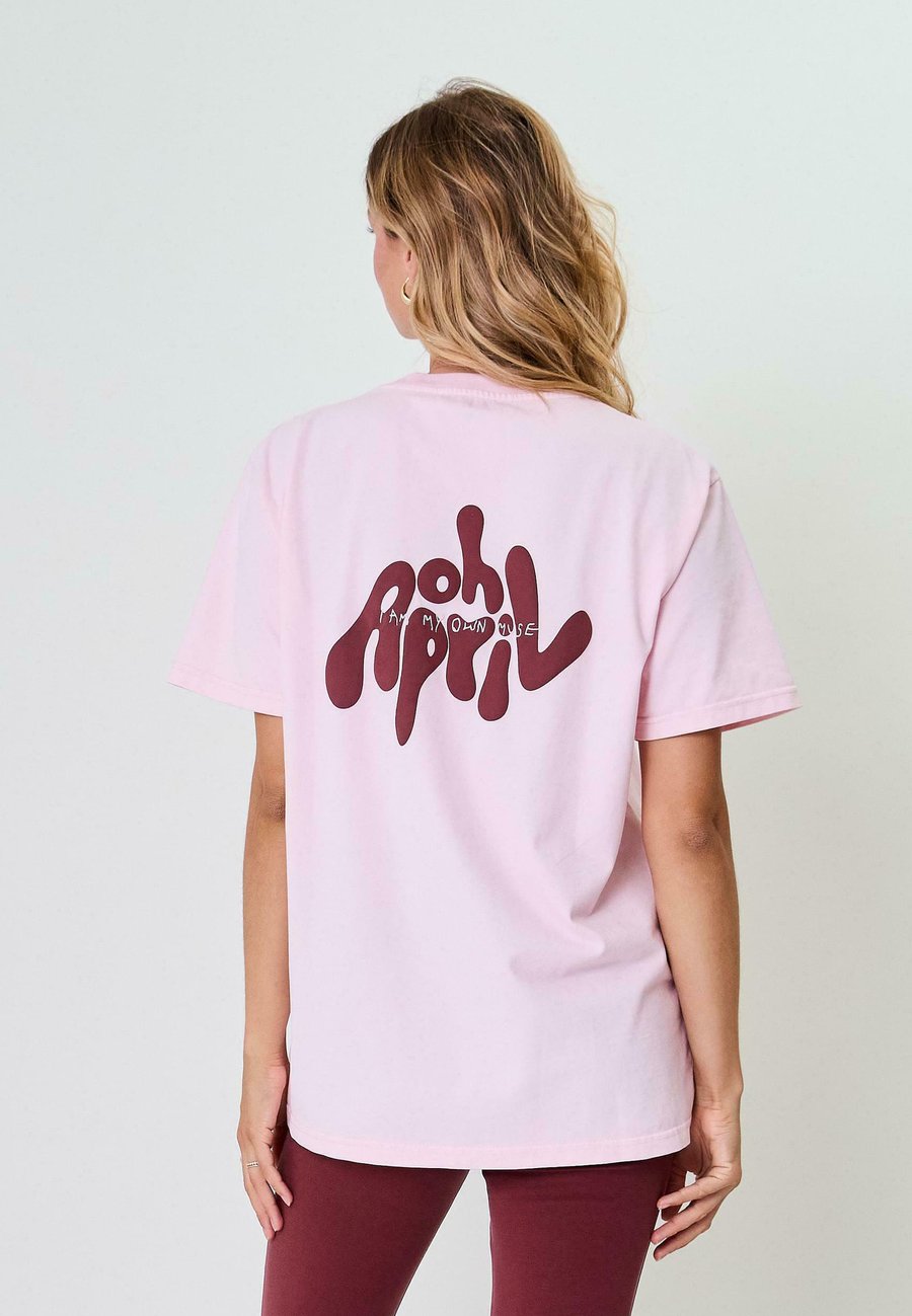 Футболка OH APRIL BF MUSE, Sugar Pink/Pink, Розовый, Футболка OH APRIL BF MUSE, Sugar Pink/Pink
Футболка OH APRIL BF MUSE, Sugar Pink/Pink, Розовый, Футболка OH APRIL BF MUSE, Sugar Pink/Pink
