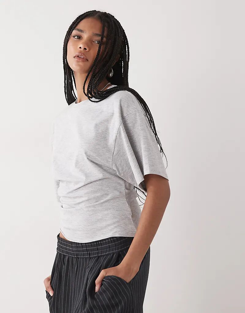 Футболка Weekday с приталенной талией, серого меланжа
Футболка Weekday с приталенной талией, серого меланжа