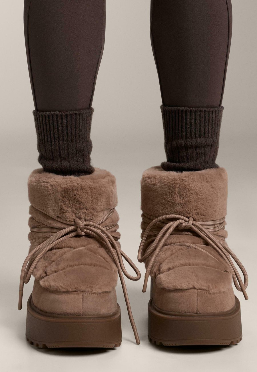 Носки OYSHO 2 PACK OF CLASSIC, Mottled Brown
Носки OYSHO 2 PACK OF CLASSIC, Mottled Brown