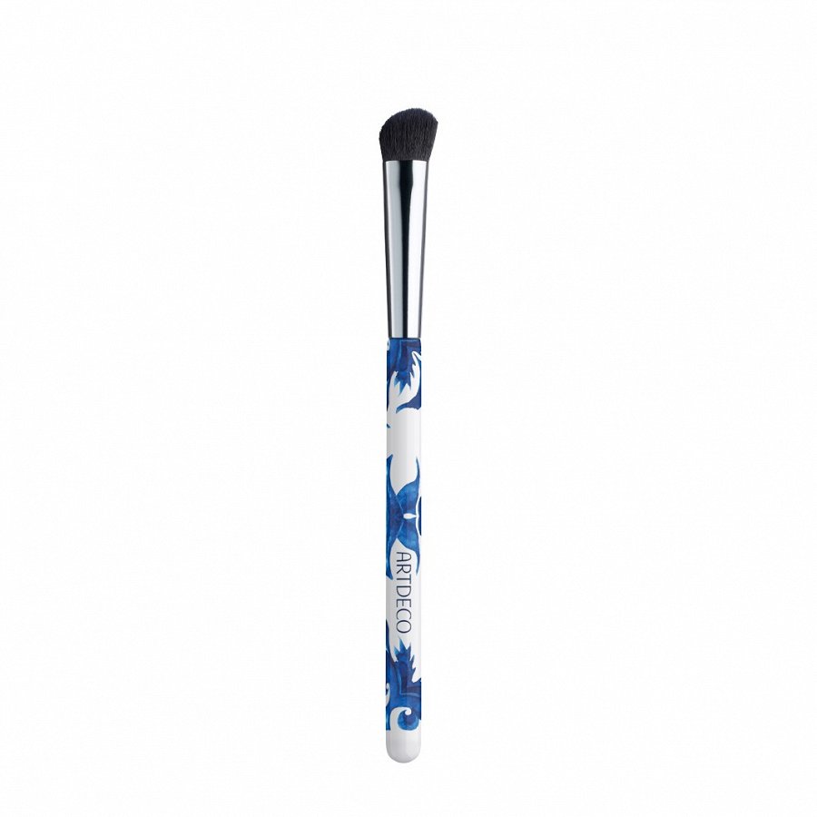 Кисть для растушевки макияжа глаз blending brush Artdeco, количество 1 шт.
Кисть для растушевки макияжа глаз blending brush Artdeco, количество 1 шт.