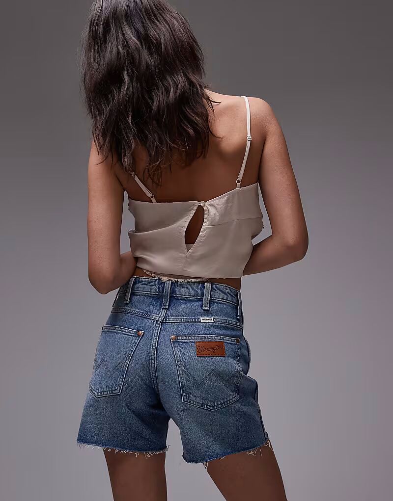 Ковбойские шорты Wrangler 5 дюймов с потертым краем, средне-синего цвета
Ковбойские шорты Wrangler 5 дюймов с потертым краем, средне-синего цвета