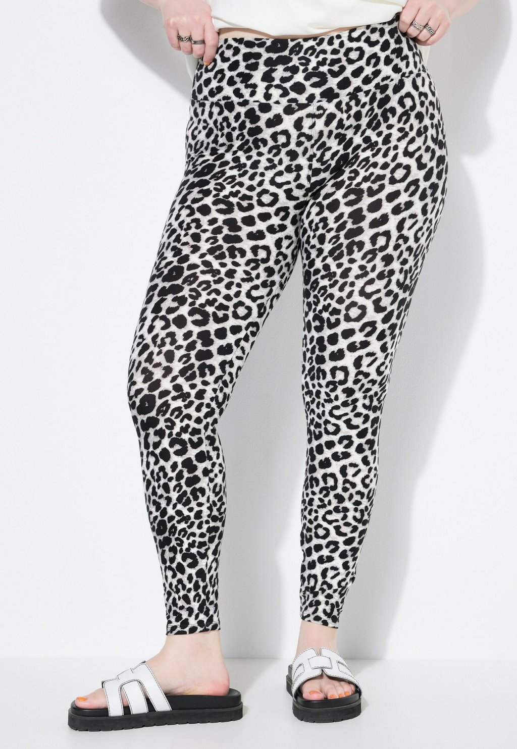 Леггинсы Studio Untold, белый
Леггинсы Studio Untold, белый